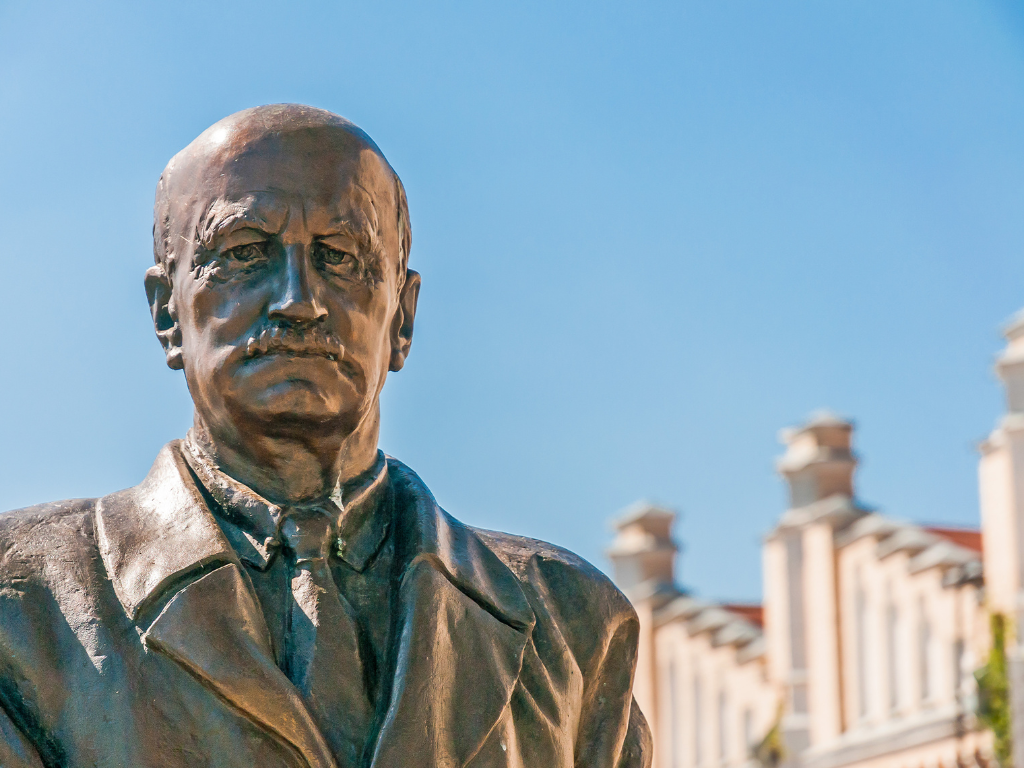 Who invented helicopter? A look into History Defensebridge