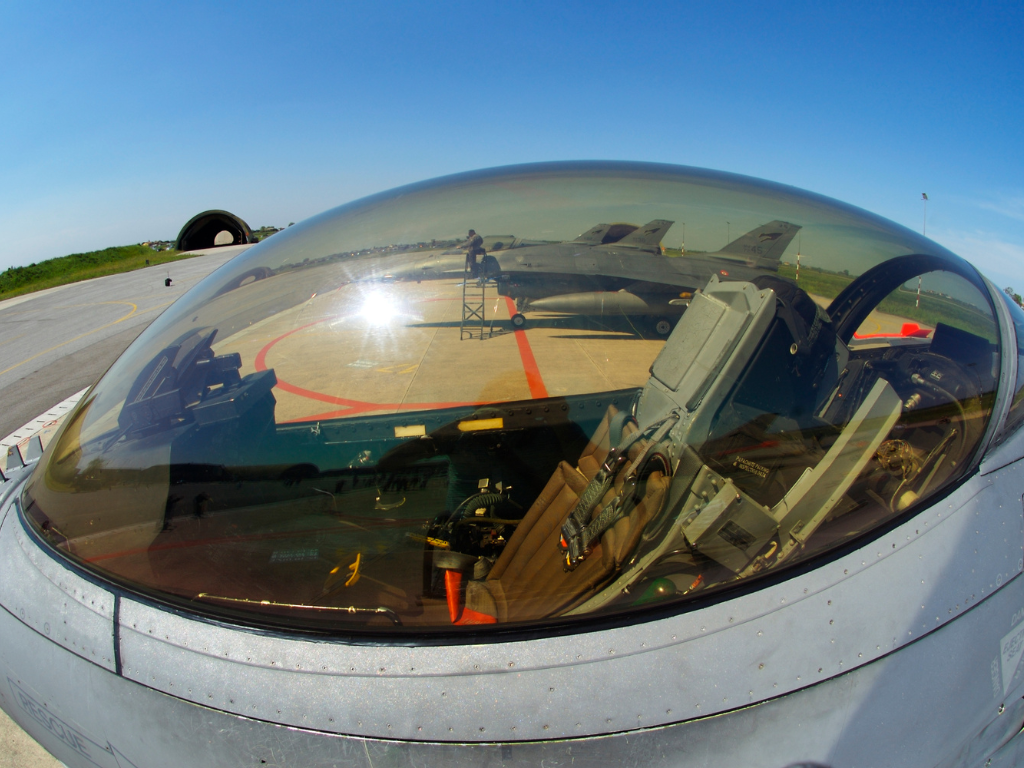 F 16 Cockpit Wallpaper