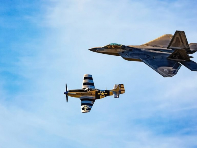 How fast do fighter jets fly? Defensebridge